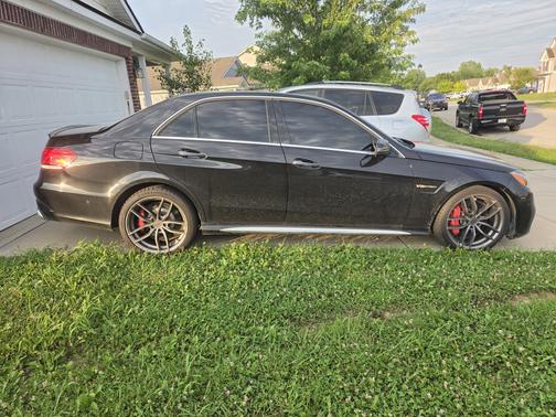 Black 2015 Mercedes-Benz E-Class E 63 AMG S-Model 4MATIC