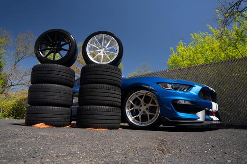 Blue 2017 Ford Shelby GT350 Base