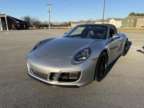 2019 Porsche 911 911 Targa 4 GTS