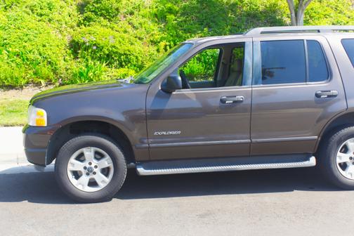 2005 Ford Explorer XLT