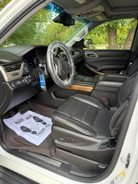 White 2016 GMC Yukon XL Denali