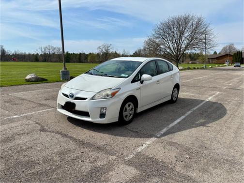 2010 Toyota Prius III