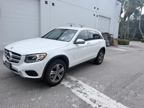 White 2019 Mercedes-Benz GLC 300 Base