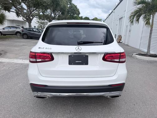 White 2019 Mercedes-Benz GLC 300 Base