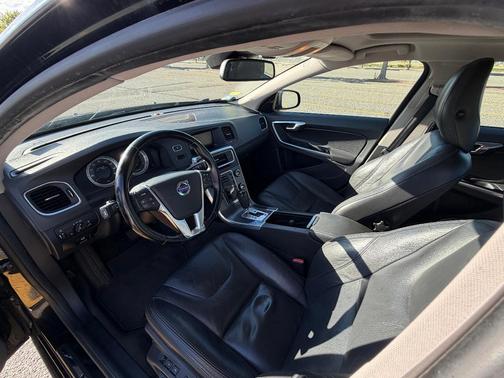 Black 2012 Volvo S60 T5