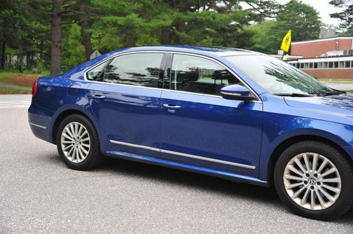 Blue 2016 Volkswagen Passat 1.8T SE
