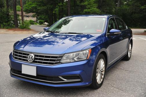 Blue 2016 Volkswagen Passat 1.8T SE
