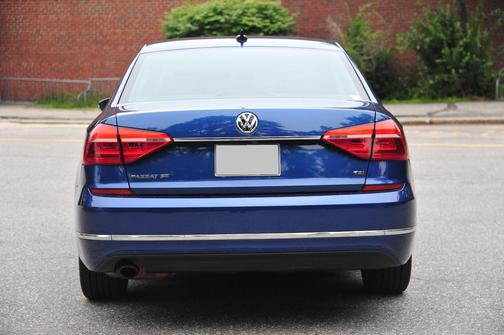 Blue 2016 Volkswagen Passat 1.8T SE