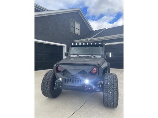 Photo 1 of 9 of 2013 Jeep Wrangler Unlimited Freedom Edition