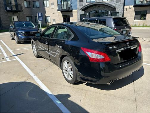 2011 Nissan Maxima SV