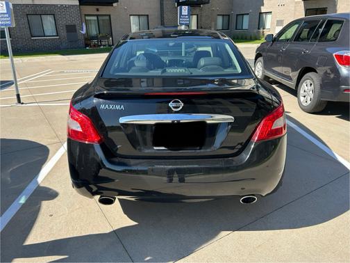 2011 Nissan Maxima SV