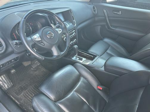 2011 Nissan Maxima SV