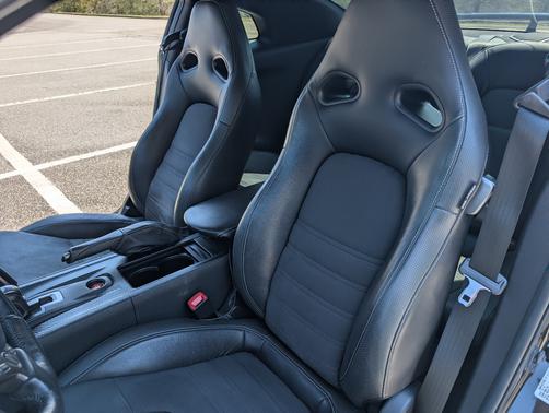 Black 2016 Nissan GT-R Premium