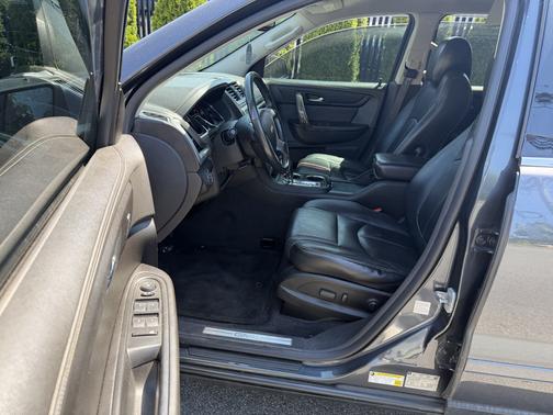 Gray 2013 GMC Acadia SLT-1