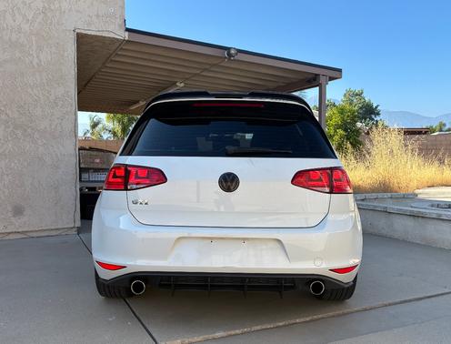 2016 Volkswagen Golf GTI 2.0T SE 2-Door