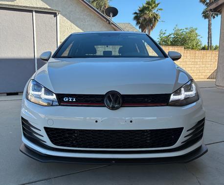 2016 Volkswagen Golf GTI 2.0T SE 2-Door