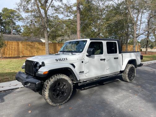 2022 Jeep Gladiator Willys