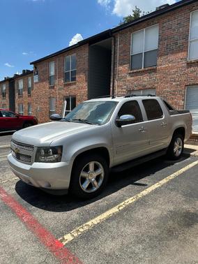 Silver 2011 Chevrolet Avalanche 1500 LS