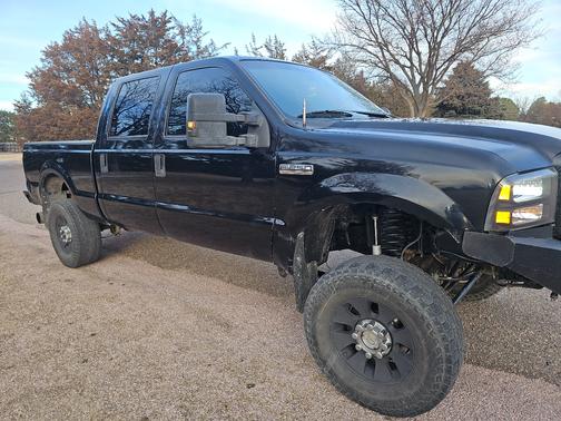 2006 Ford F-250 Lariat Crew Cab Super Duty