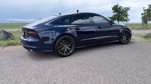 Blue 2013 Audi S7 4.0T Prestige