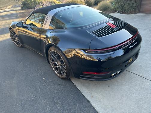 Black 2021 Porsche 911 911 Targa 4S