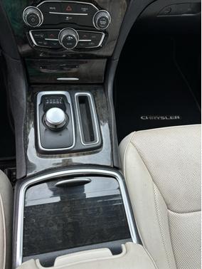2017 Chrysler 300C Base