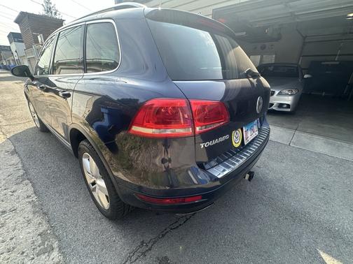 2013 Volkswagen Touareg VR6 Lux