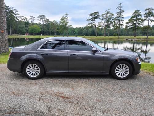 2013 Chrysler 300 Base