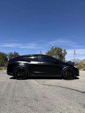 Black 2022 Tesla Model X Long Range