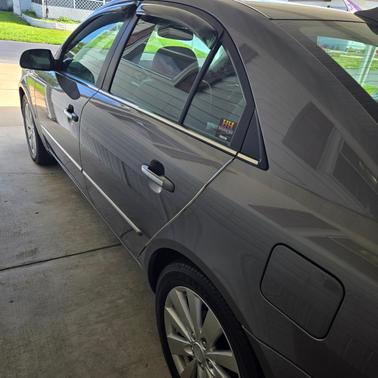 Gray 2009 Hyundai SONATA Limited