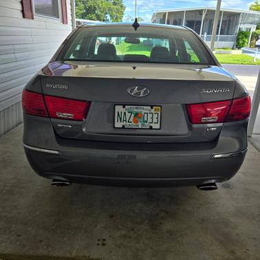 Gray 2009 Hyundai SONATA Limited