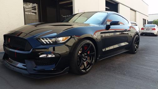 2019 Ford Shelby GT350R Base
