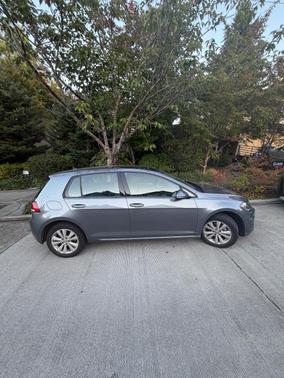 Gray 2021 Volkswagen Golf 1.4T TSI