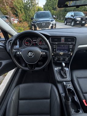 Gray 2021 Volkswagen Golf 1.4T TSI