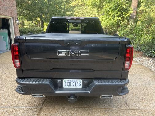 Blue 2023 GMC Sierra 1500 Elevation