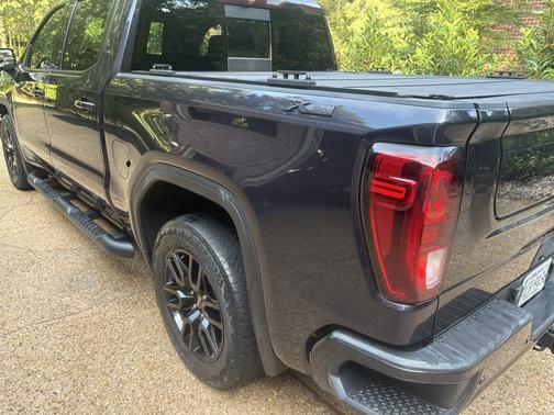 Blue 2023 GMC Sierra 1500 Elevation