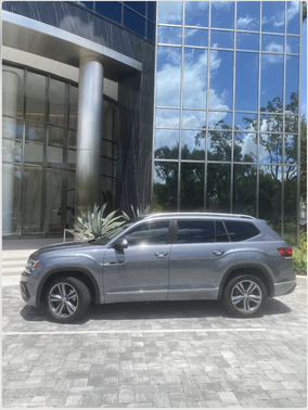 2019 Volkswagen Atlas 3.6L SEL R-Line