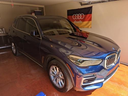 Blue 2019 BMW X5 xDrive40i