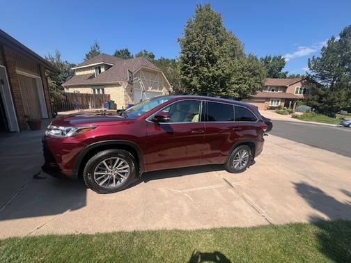2017 Toyota Highlander XLE