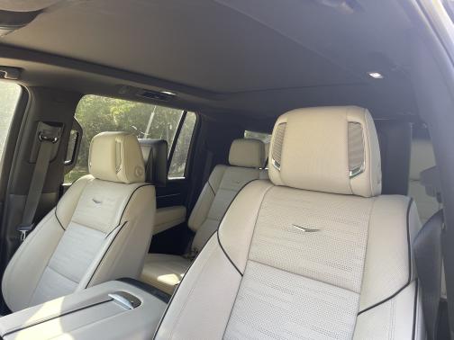 Photo 3 of 6 of 2021 Cadillac Escalade ESV Sport