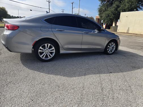 2015 Chrysler 200 C