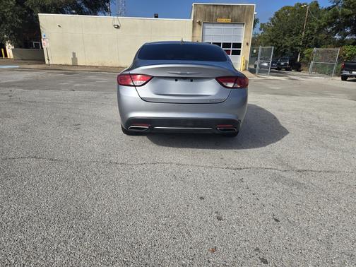 2015 Chrysler 200 C