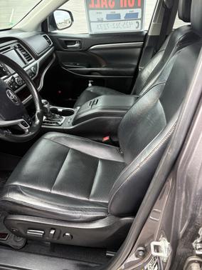 2019 Toyota Highlander Limited Platinum