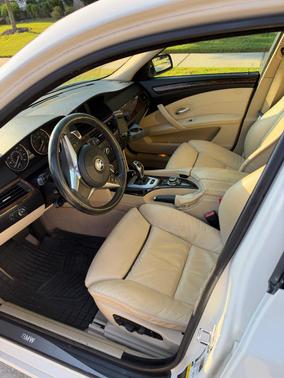 White 2009 BMW 535 i