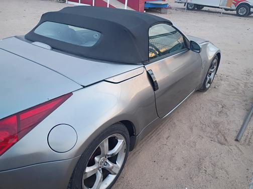 Silver 2004 Nissan 350Z Touring
