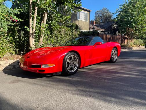 Red 2000 Chevrolet Corvette Base