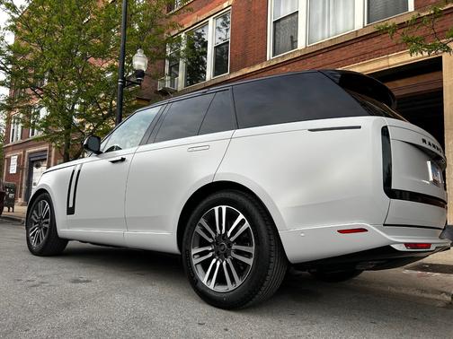 Gray 2023 Land Rover Range Rover P530 SE SWB