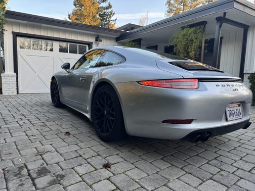 2016 Porsche 911 911 Carrera GTS