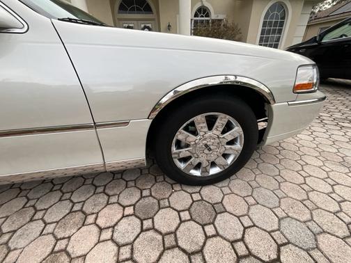 2007 Lincoln Town Car Designer