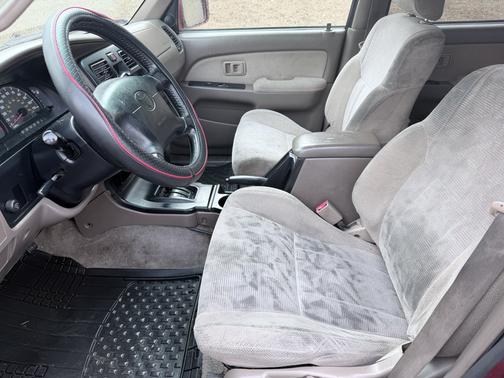 1999 Toyota 4Runner SR5